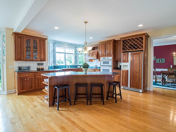 3rd image of 8146 Golden Oak Cir