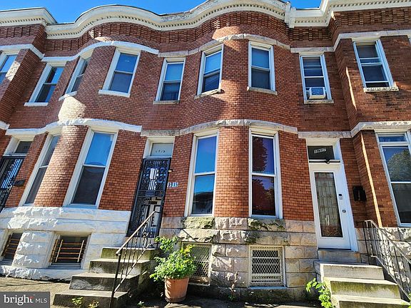 2nd image of 1915 W Saratoga St