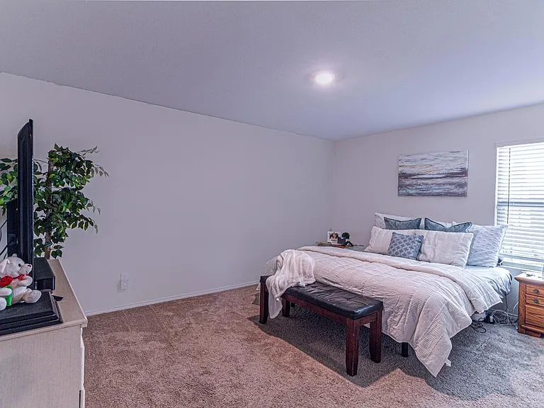 2725 Blackbuck Ct — Photo 5