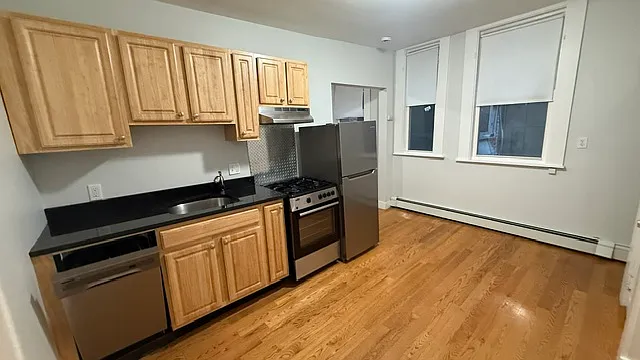 232 Cambridge St #3