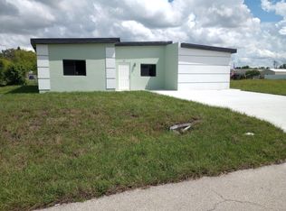 24 Abaco St, Lehigh Acres, FL 33936