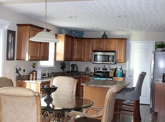 3rd image of 291 La Salle Ct