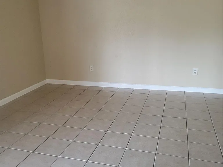 19330 Cypress Bay Dr — Photo 17