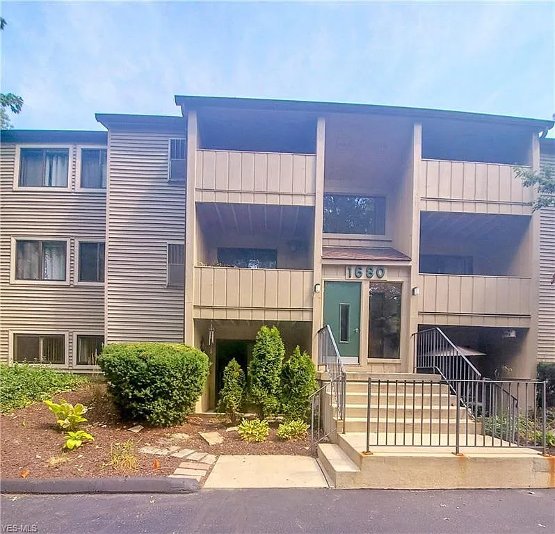 1680 Cedarwood Dr APT 143 photo 1