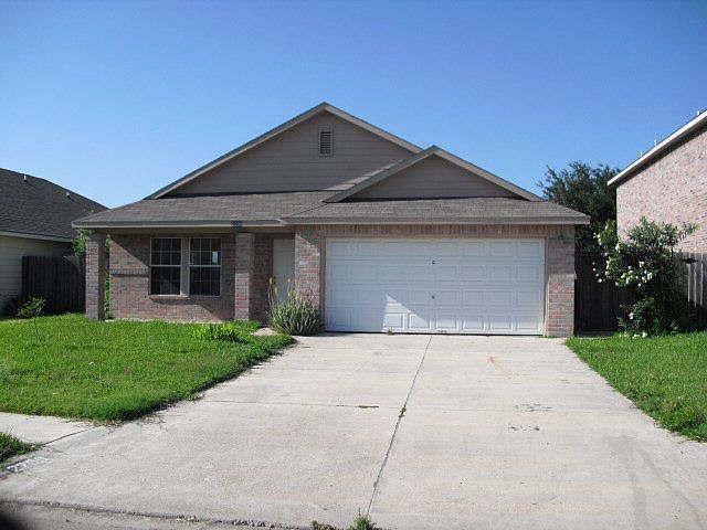 1st image of 2209 Gary Ln