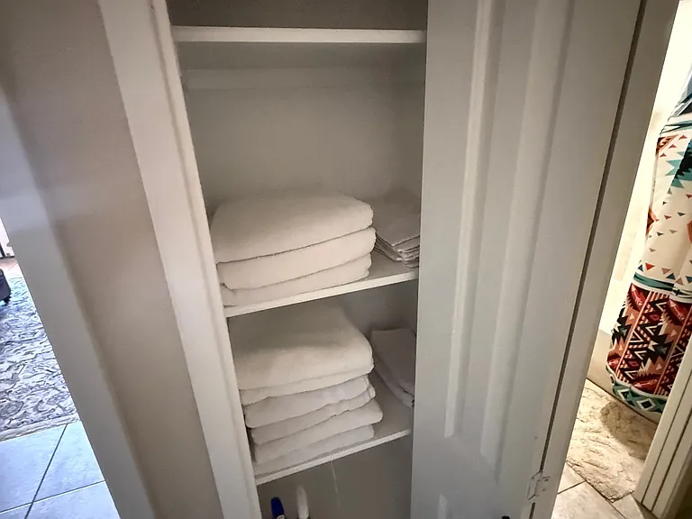 1163 E Manor Dr — Photo 14