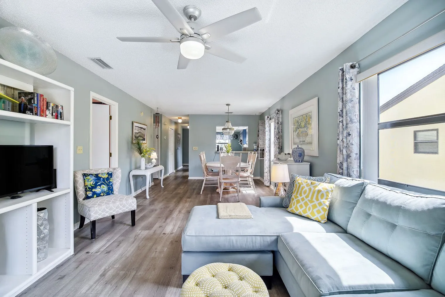 2 bed, 2.0 bath, 1140 sqft, $4,419 — Photo 4