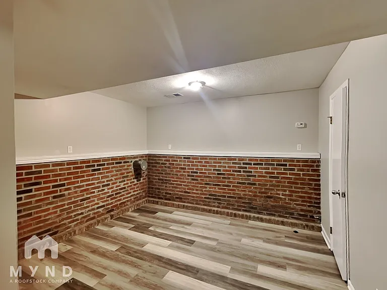 830 Upwoods Dr — Photo 8
