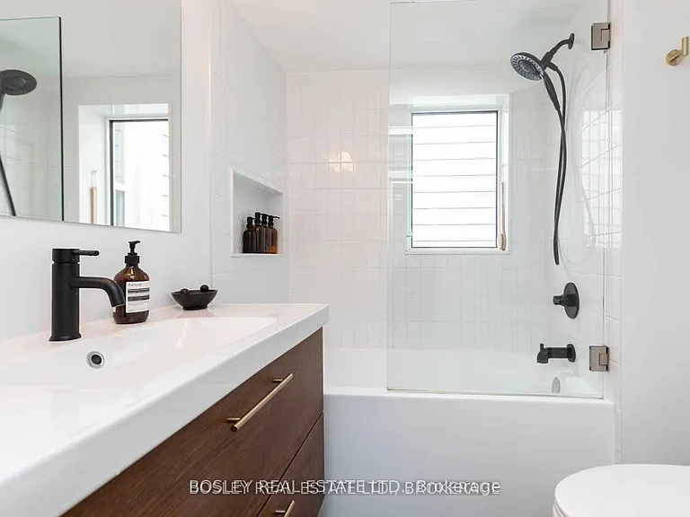 443 Shuter St — Photo 21