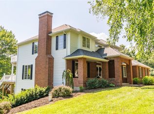 9 Forest Hills Dr, Washington, MO 63090