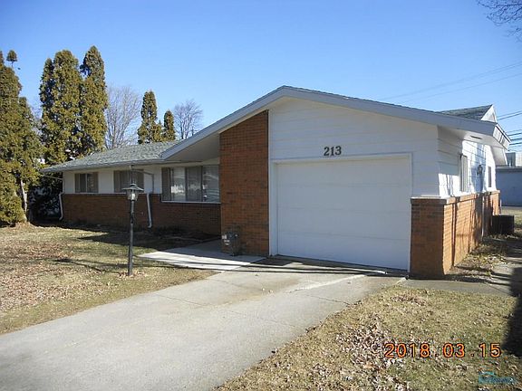 2nd image of 213 Margaret Pl