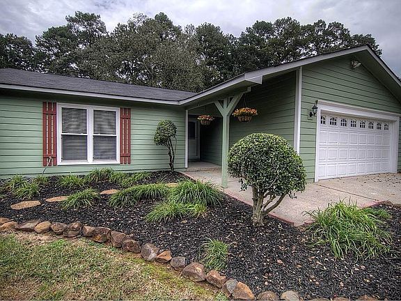4th image of 4486 Springfield Dr