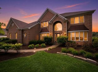 3943 Littlestone Cir, Naperville, IL 60564