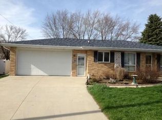 20 Pawnee St, Watertown, WI 53094