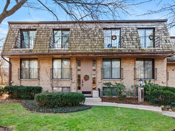 1700 Northfield Sq APT A, Northfield, IL 60093