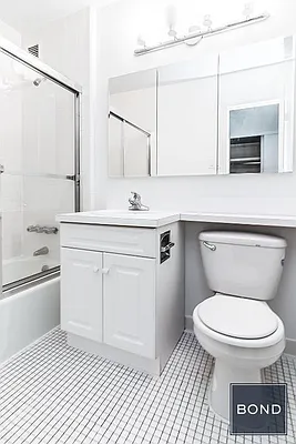 Rented by Bond New York | media 4