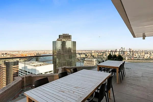 Rented by Hakimian Management | media 198