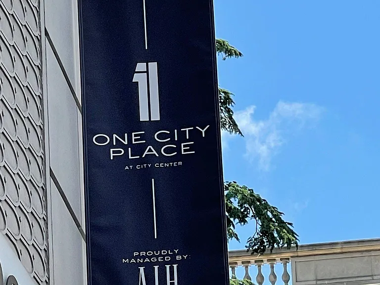 sign-5