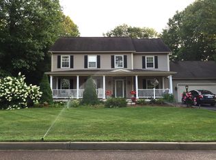 38 Richfield Ln, Colchester, VT 05446