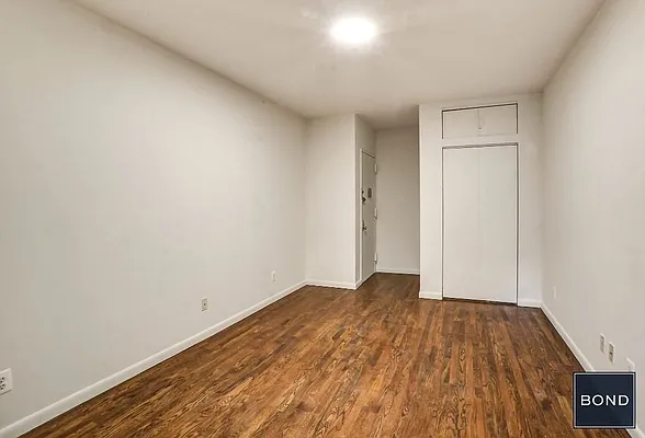 Rented by Bond New York | media 3