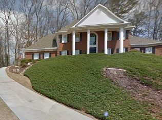 220 Grogans Lndg, Sandy Springs, GA 30350