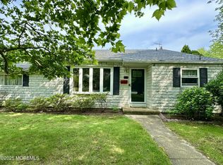 404 Harmony Rd, Middletown, NJ 07748