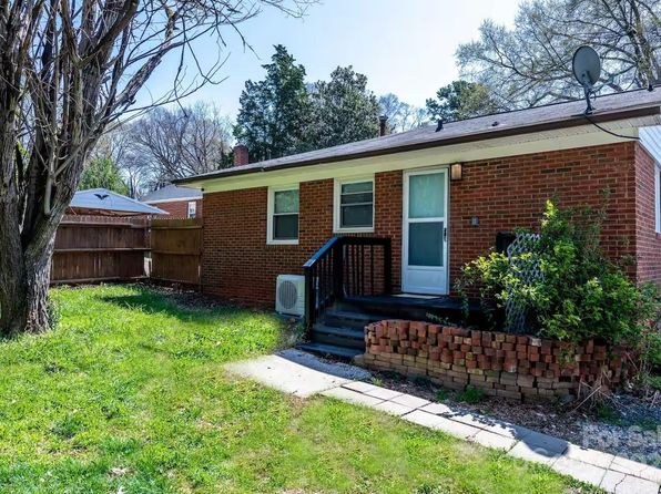 charlotte-north-carolina-299903781 picture