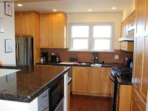 5th image of 323 3rd St S