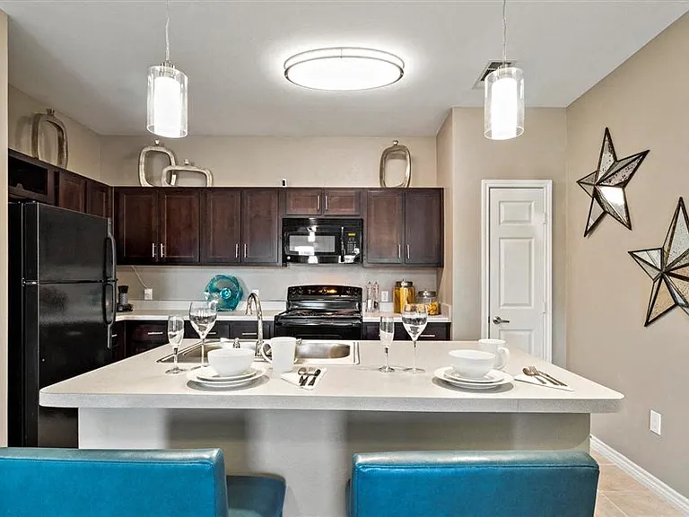 Creed Canyon Apartments — Photo 27
