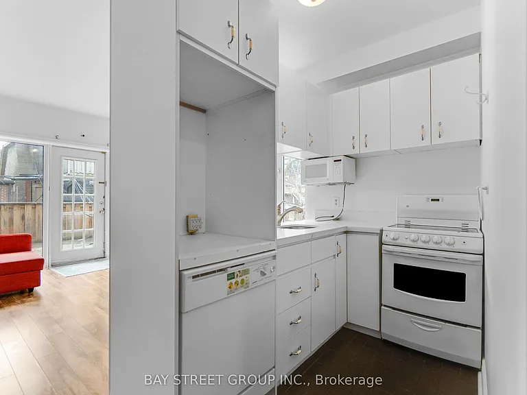 65 Gloucester St #4 — Photo 17