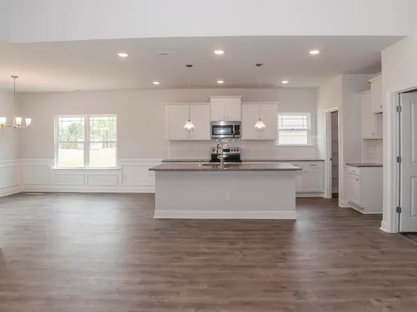 115 Watermelon Dr, Franklinton, NC 27525