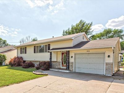 210 Wendover Dr, Council Bluffs, IA, 51503