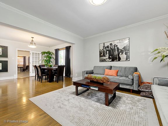 3rd image of 1741 W Rosehill Dr