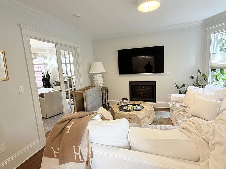 145 Larch Rd — Photo 2