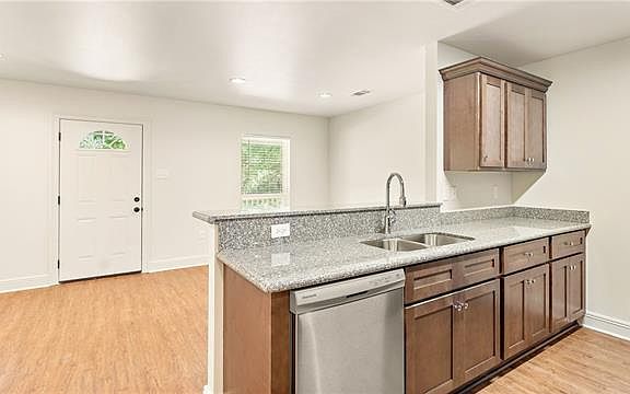 3rd image of 41334 Brown Rd #A