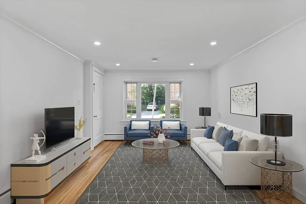 2 bed, 744 sqft, $2,800 — Photo 4