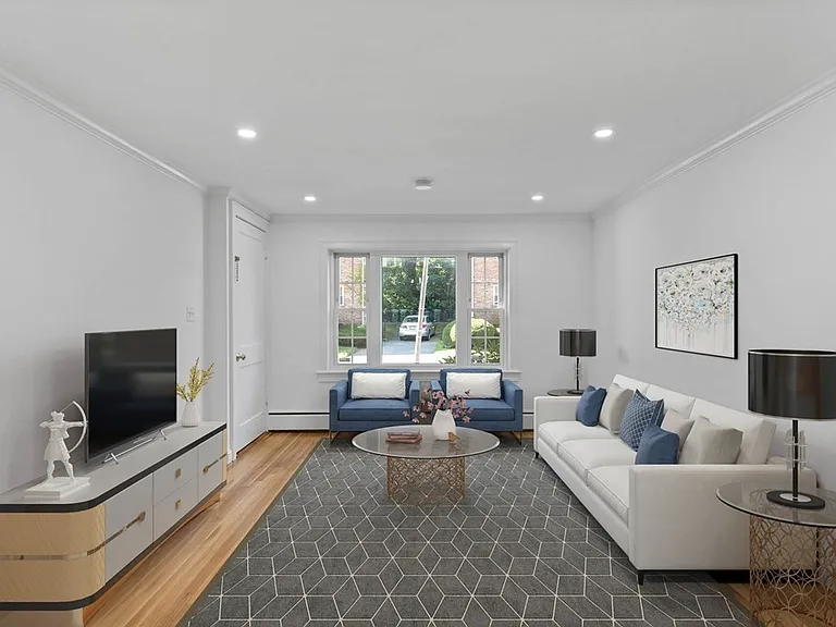 53 Aldrich Rd #A — Photo 4