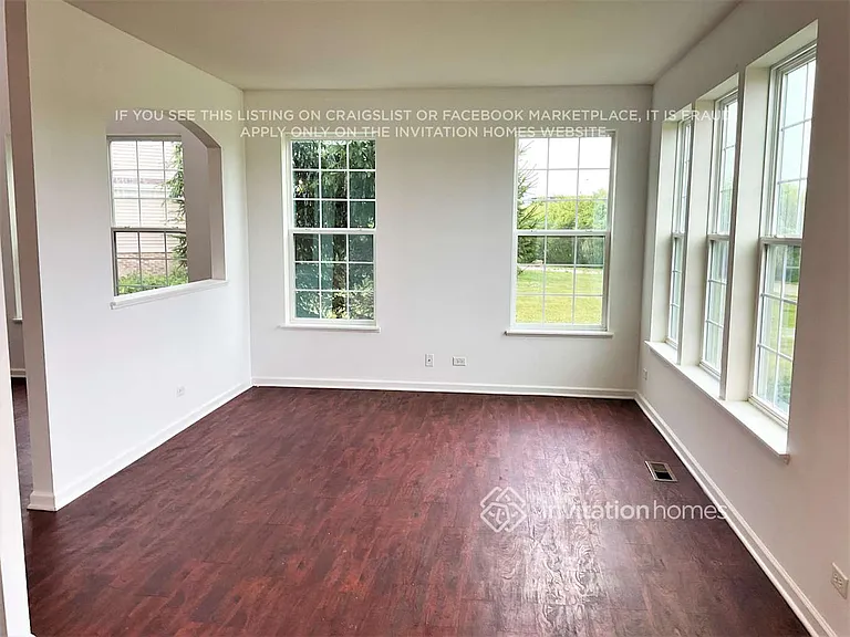 518 Fort Clatsop Ct — Photo 6
