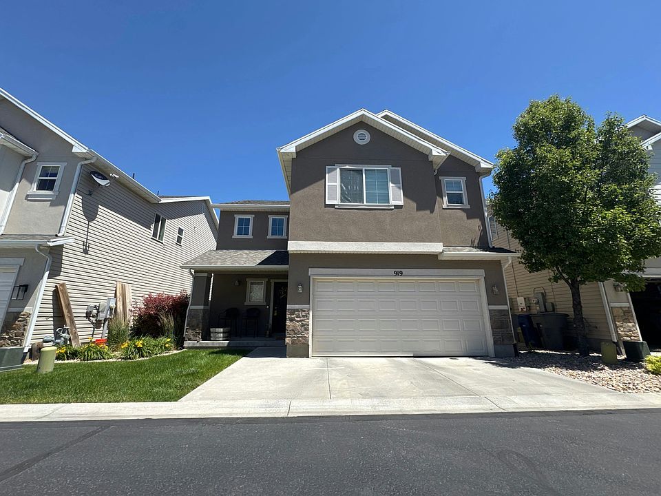 1st image of 919 W Stonehaven Dr
