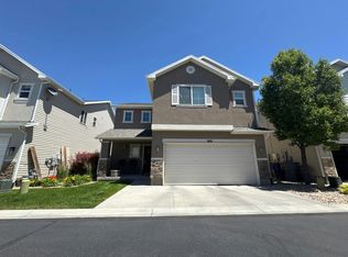 919 W Stonehaven Dr, North Salt Lake, UT 84054