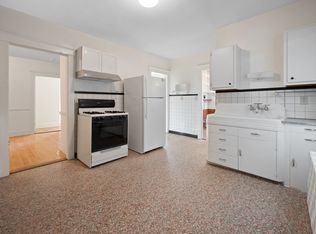 64 West St Floor 2, Leominster, MA 01453