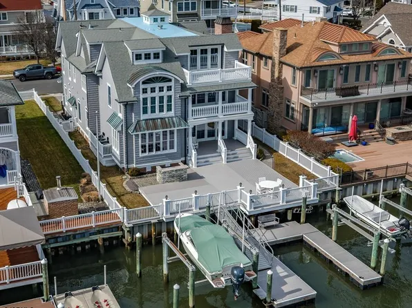 1909 Ferndale Dr, Ocean City, NJ 08226