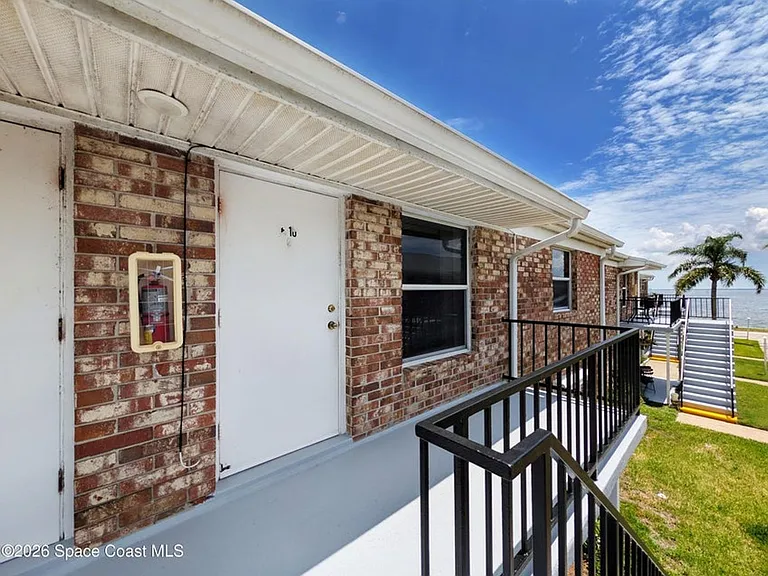 190 E Olmstead Dr #E10 — Photo 3