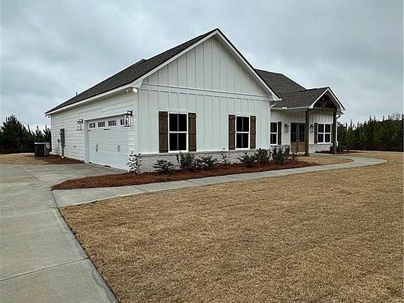2nd image of 5304 Lee Road 254