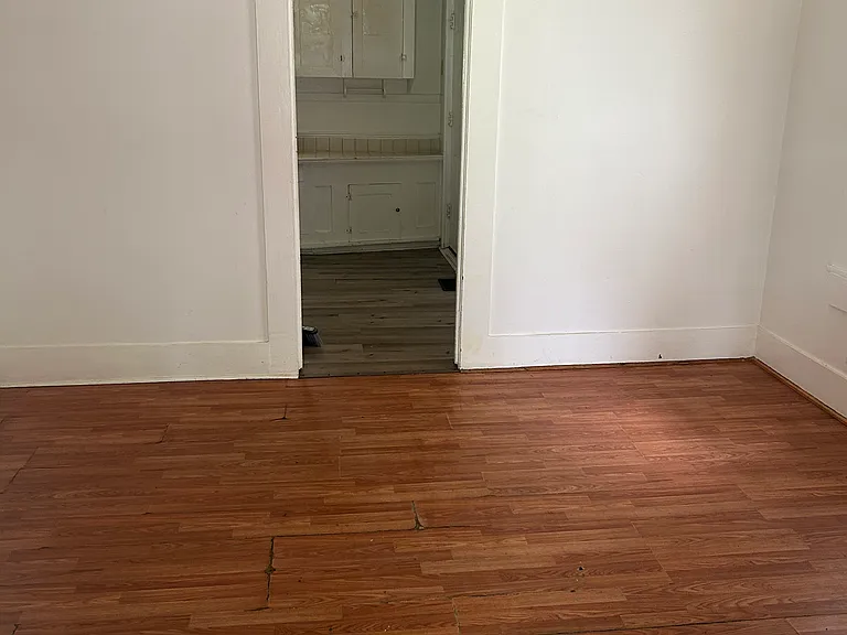 3325 Forrest Ave — Photo 2