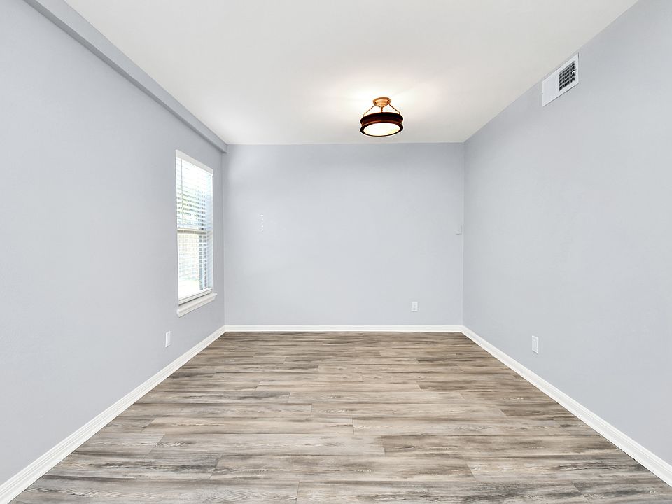 1st image of 9131 Highcrest Dr #1