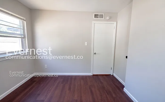 200 Woodward Dr — Photo 17