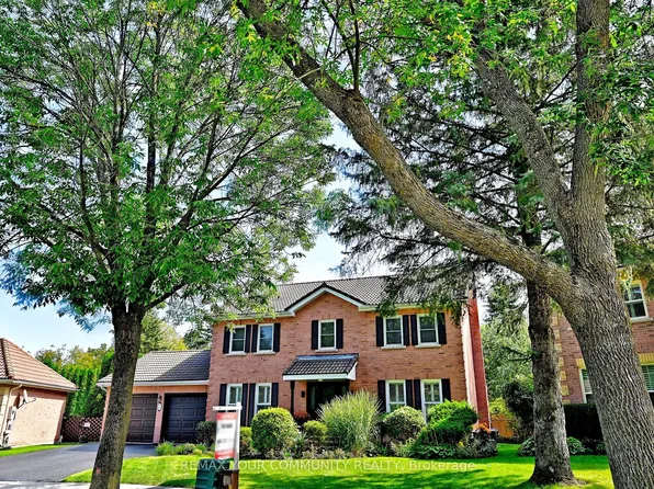 23 Cranberry Ln, Aurora, ON L4G 5Y2