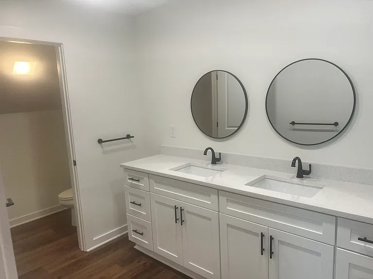 2100 Airport Rd — Photo 10