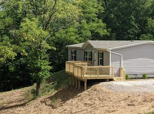 529 Millers Ridge Dr, Warsaw, KY 41095